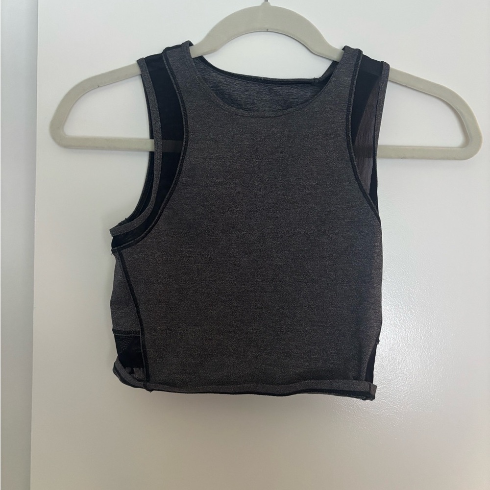 Lululemons Sleeveless Crop Top